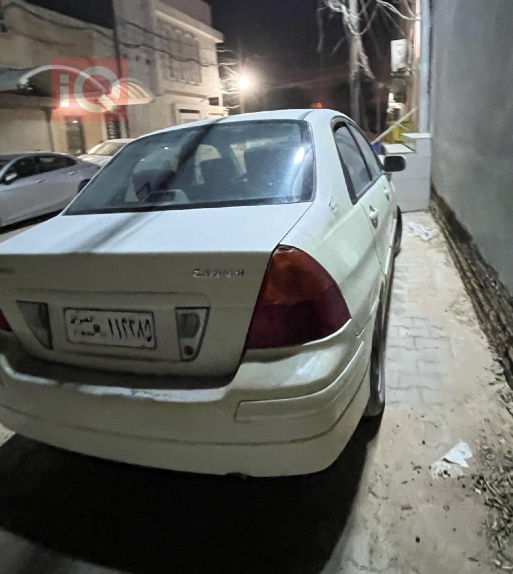 سوزوکی لیانا